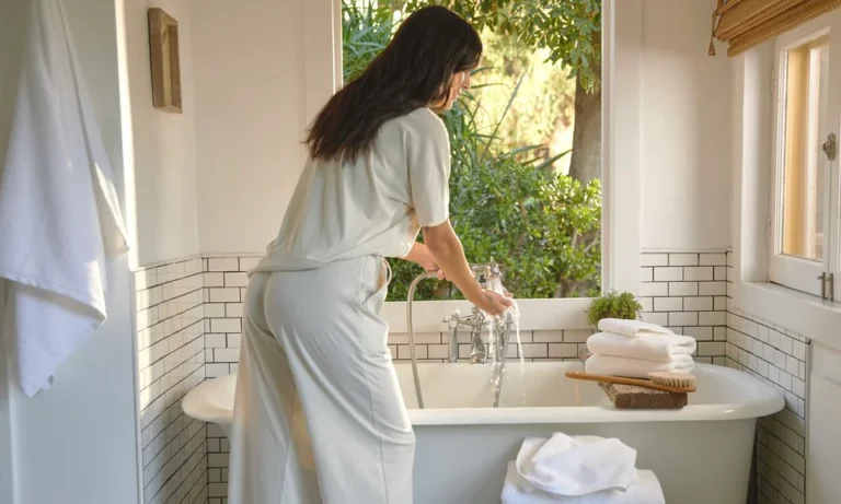 How to Choose the Best Eco-Friendly Bath Products for a Luxurious Experience
